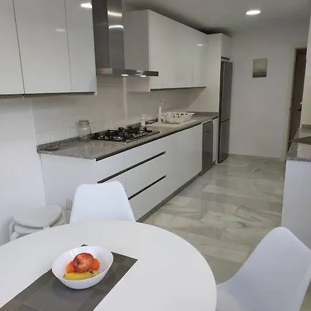 Сasa de vacaciones Stunningly Located Townhouse *